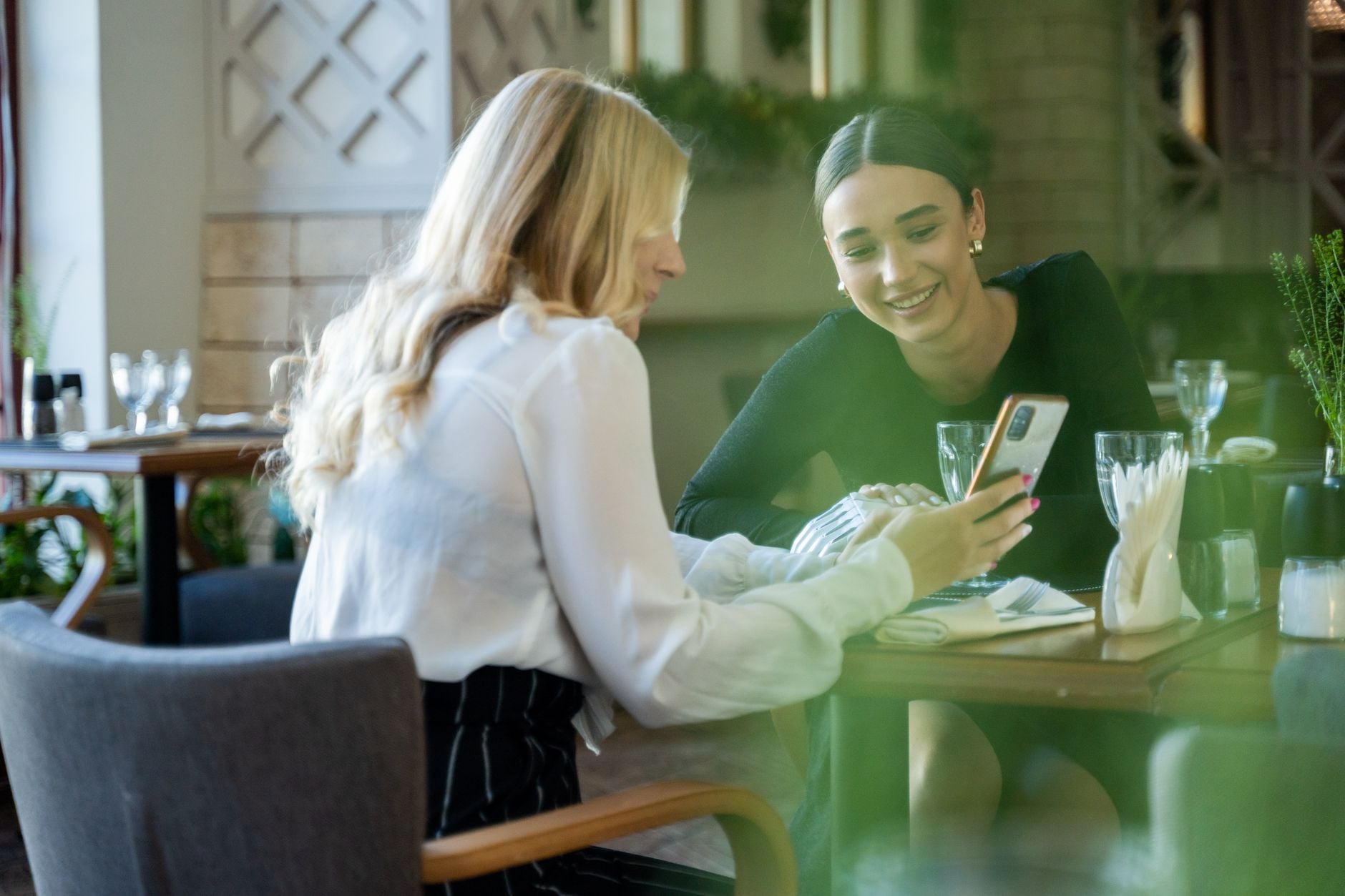 Can Customers Add to a QR Code Order Partway Through the Meal?